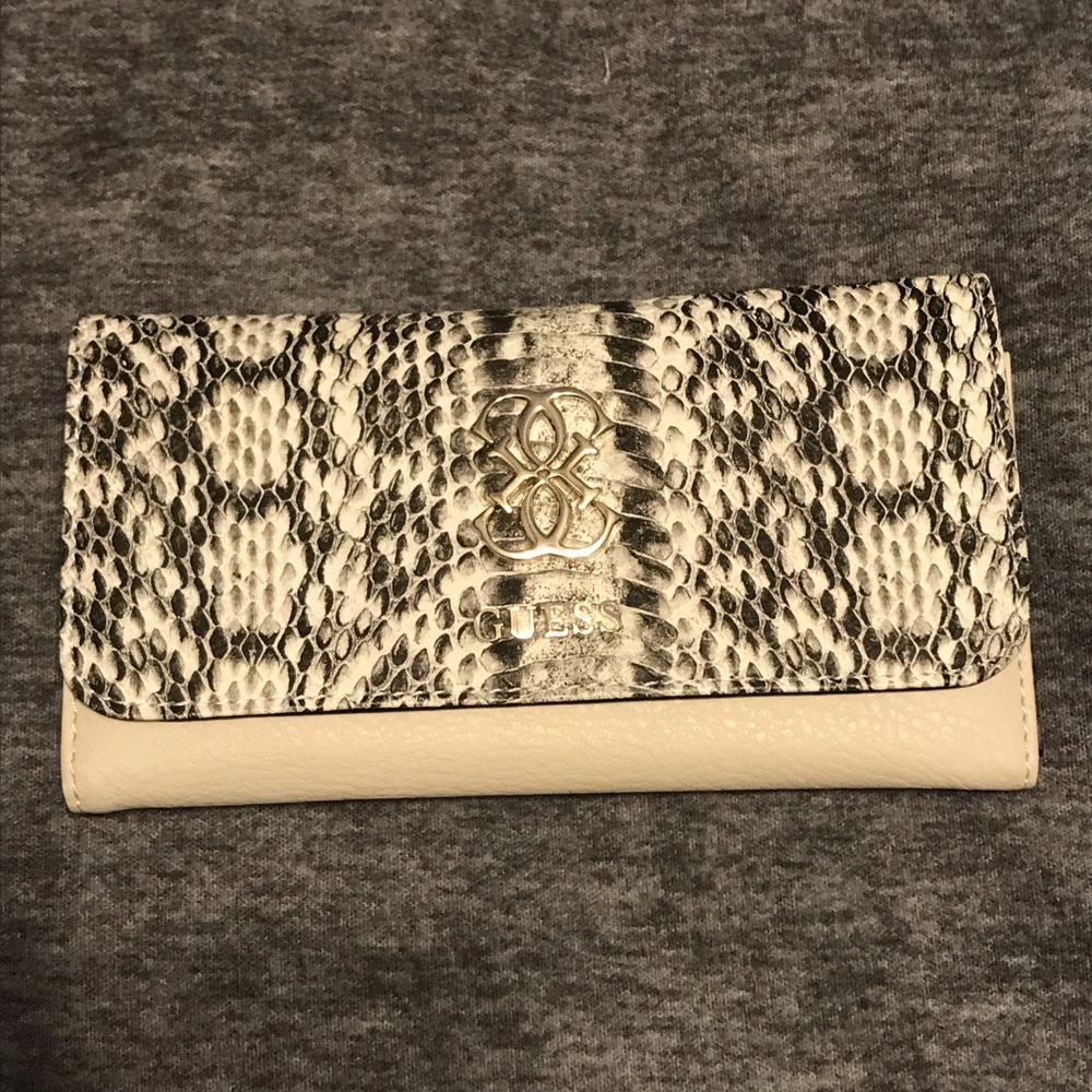 GUESS Snakeskin Creme Wallet